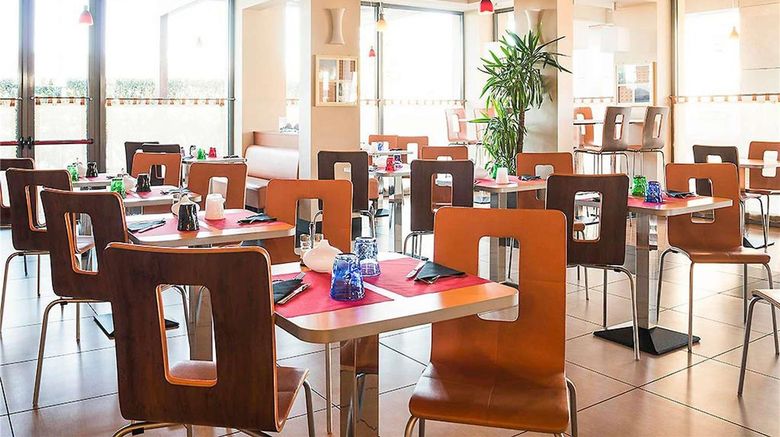 <b>Ibis Como Restaurant</b>. Images powered by <a href="https://iceportal.shijigroup.com/" title="IcePortal" target="_blank">IcePortal</a>.