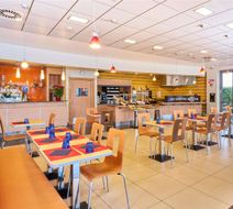 Ibis Como Exterior