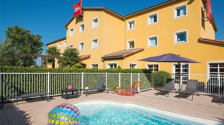 Ibis Manosque Cadarache Pool