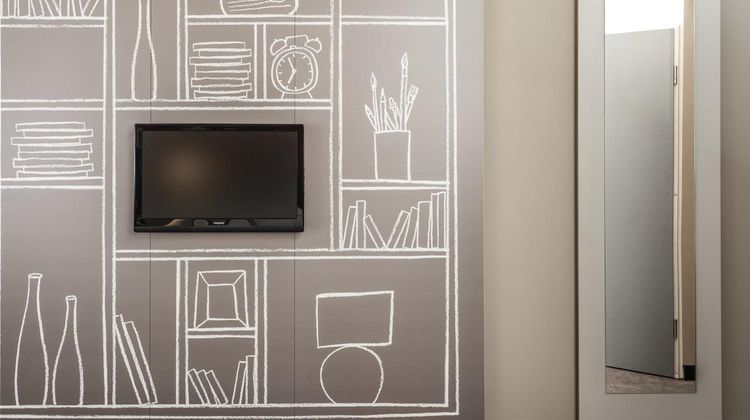 Ibis Mulhouse Bale Aeroport Room