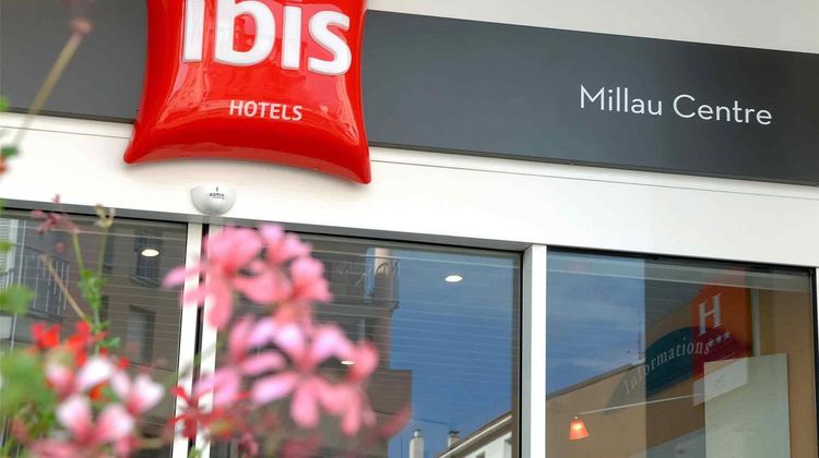 Hotel Ibis Millau Exterior