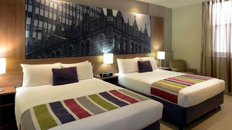 Mercure Grosvenor Hotel Adelaide Room