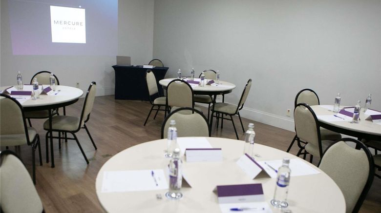 <b>Mercure Sao Caetano Do Sul Meeting</b>. Images powered by <a href="https://iceportal.shijigroup.com/" title="IcePortal" target="_blank">IcePortal</a>.