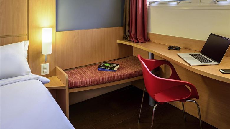 <b>Hotel Ibis Belem Aeroporto Room</b>. Images powered by <a href="https://iceportal.shijigroup.com/" title="IcePortal" target="_blank">IcePortal</a>.