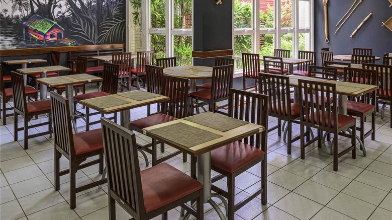 <b>Hotel Ibis Belem Aeroporto Restaurant</b>. Images powered by <a href="https://iceportal.shijigroup.com/" title="IcePortal" target="_blank">IcePortal</a>.