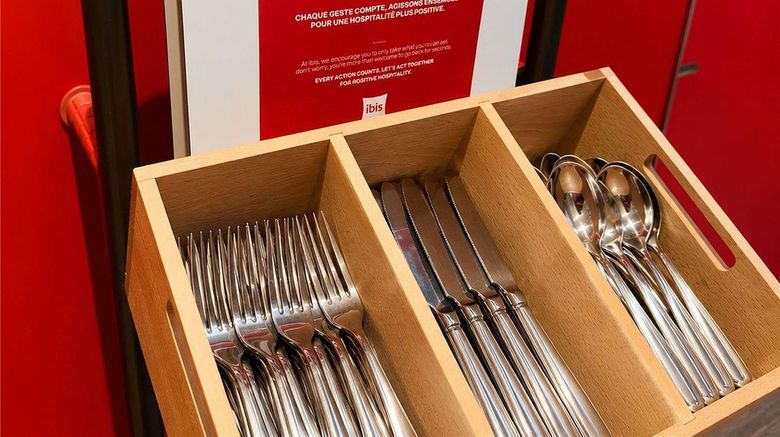 <b>Ibis Dijon Centre Clemenceau Restaurant</b>. Images powered by <a href="https://iceportal.shijigroup.com/" title="IcePortal" target="_blank">IcePortal</a>.