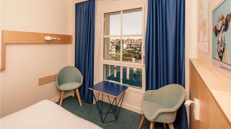 <b>Ibis Deauville Villers sur Mer Room</b>. Images powered by <a href="https://iceportal.shijigroup.com/" title="IcePortal" target="_blank">IcePortal</a>.