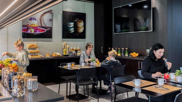Suite Novotel Geneve Restaurant