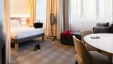 <b>Suite Novotel Geneve Room</b>. Images powered by <a href="https://iceportal.shijigroup.com/" title="IcePortal" target="_blank">IcePortal</a>.