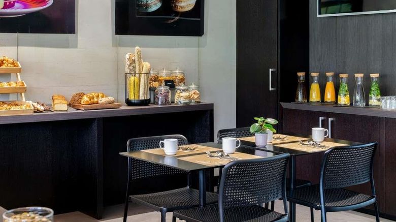 <b>Suite Novotel Geneve Other</b>. Images powered by <a href="https://iceportal.shijigroup.com/" title="IcePortal" target="_blank">IcePortal</a>.