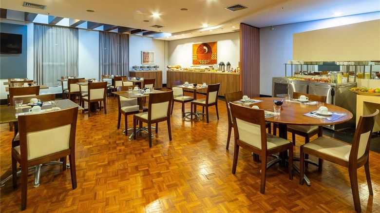<b>Mercure Manaus Restaurant</b>. Images powered by <a href="https://iceportal.shijigroup.com/" title="IcePortal" target="_blank">IcePortal</a>.