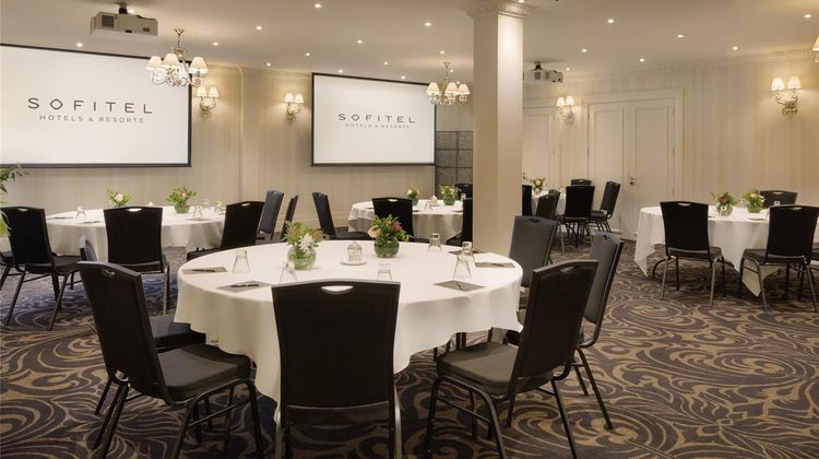 Sofitel Queenstown Hotel & Spa Meeting