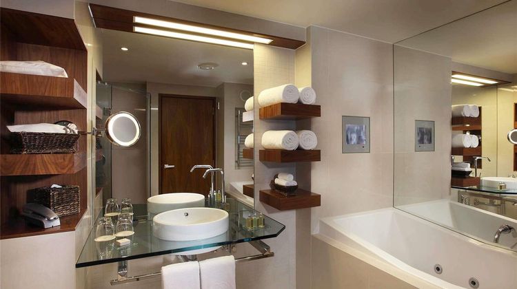Sofitel Queenstown Hotel & Spa Room