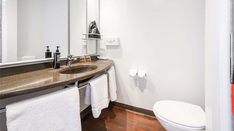Ibis Rotorua Room