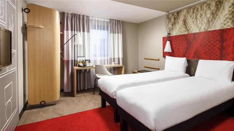 Ibis Rouen Champ de Mars Room