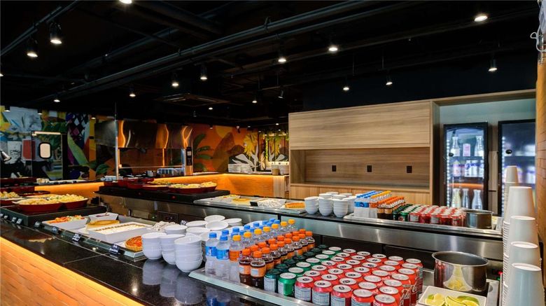 <b>Ibis Rio de Janeiro Santos Dumont Exterior</b>. Images powered by <a href="https://iceportal.shijigroup.com/" title="IcePortal" target="_blank">IcePortal</a>.