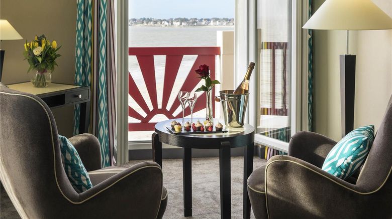 <b>Mercure La Baule Majestic Room</b>. Images powered by <a href="https://iceportal.shijigroup.com/" title="IcePortal" target="_blank">IcePortal</a>.
