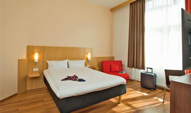 Ibis Berlin City Sud Exterior
