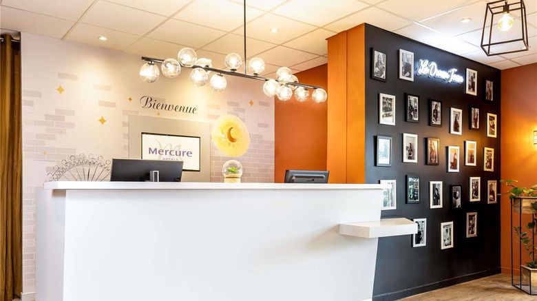 <b>Mercure Lyon Est Exterior</b>. Images powered by <a href="https://iceportal.shijigroup.com/" title="IcePortal" target="_blank">IcePortal</a>.
