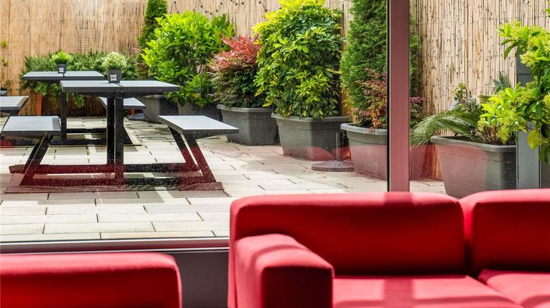 <b>Hotel Ibis Barcelona 22 Exterior</b>. Images powered by <a href="https://iceportal.shijigroup.com/" title="IcePortal" target="_blank">IcePortal</a>.