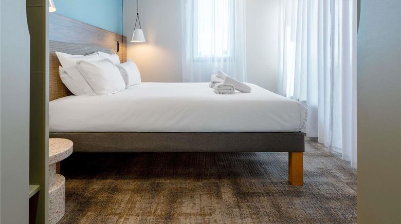 <b>Suite Novotel Nancy Center Room</b>. Images powered by <a href="https://iceportal.shijigroup.com/" title="IcePortal" target="_blank">IcePortal</a>.