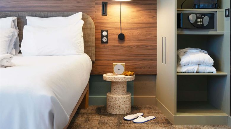 <b>Suite Novotel Nancy Center Room</b>. Images powered by <a href="https://iceportal.shijigroup.com/" title="IcePortal" target="_blank">IcePortal</a>.