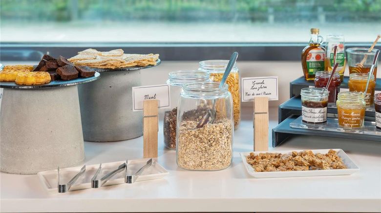 <b>Suite Novotel Nancy Center Restaurant</b>. Images powered by <a href="https://iceportal.shijigroup.com/" title="IcePortal" target="_blank">IcePortal</a>.