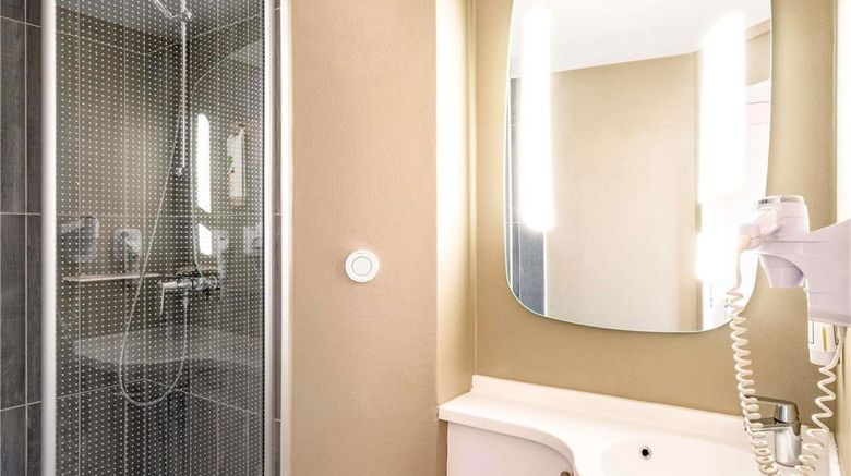 <b>Ibis Creil Sur Oise Room</b>. Images powered by <a href="https://iceportal.shijigroup.com/" title="IcePortal" target="_blank">IcePortal</a>.