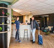 Ibis Creil Sur Oise Exterior