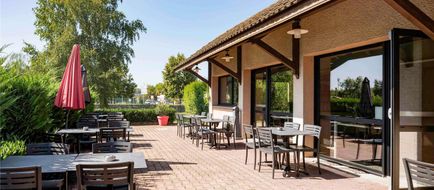 Ibis Creil Sur Oise Exterior