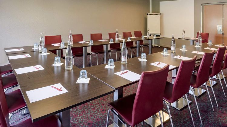 Ibis Creil Sur Oise Meeting