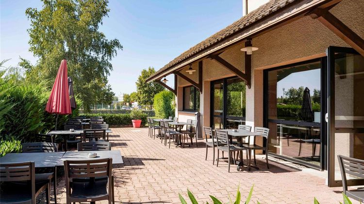 Ibis Creil Sur Oise Exterior