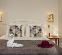 Mercure Relays du Chateau Hotel Room