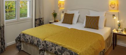 Mercure Relays du Chateau Hotel Room