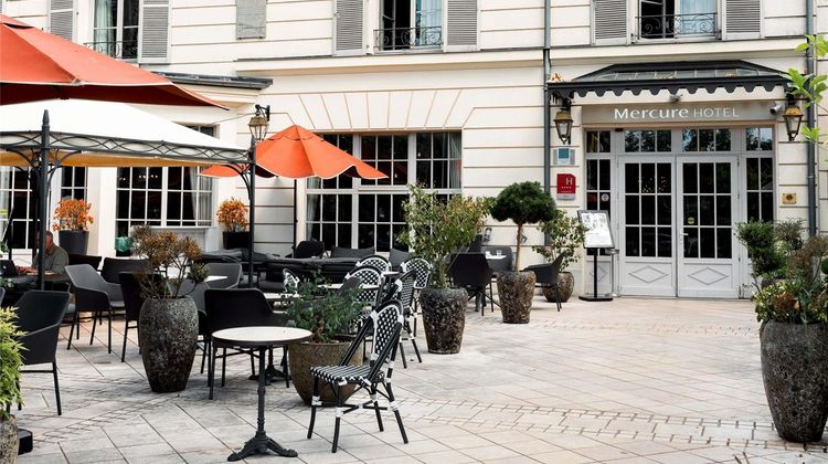 Mercure Relays du Chateau Hotel Exterior