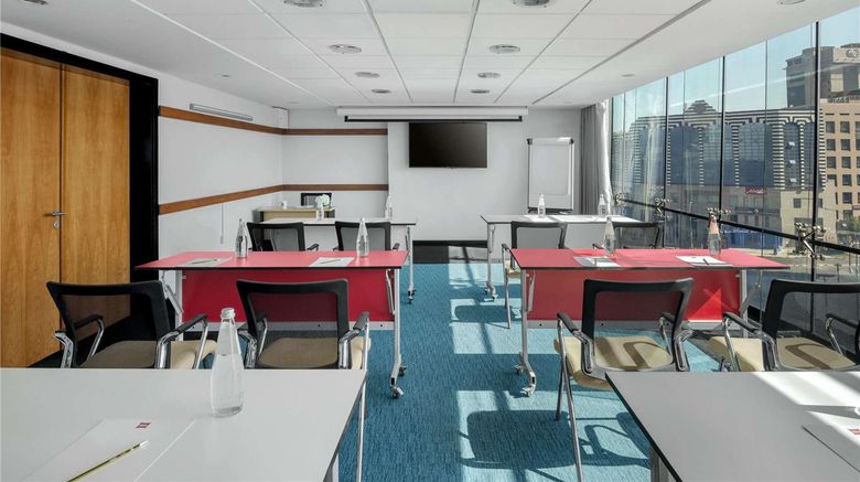 <b>Hotel Ibis Kuwait Salmiya Meeting</b>. Images powered by <a href="https://iceportal.shijigroup.com/" title="IcePortal" target="_blank">IcePortal</a>.
