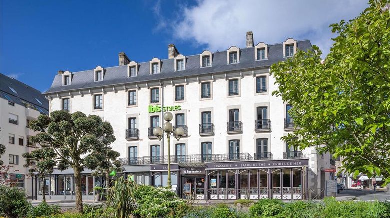 Ibis Dinan Exterior. Images powered by <a href="https://iceportal.shijigroup.com" target="_blank" rel="noopener">Ice Portal</a>.