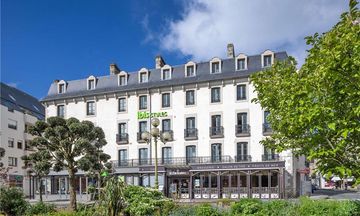Ibis Dinan
