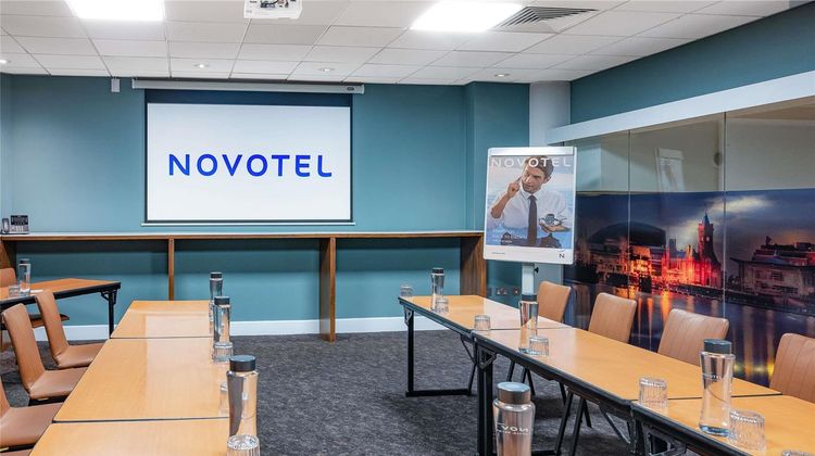 Novotel Cardiff Centre Meeting