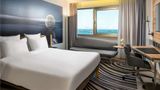 <b>Novotel Istanbul Room</b>. Images powered by <a href="https://iceportal.shijigroup.com/" title="IcePortal" target="_blank">IcePortal</a>.
