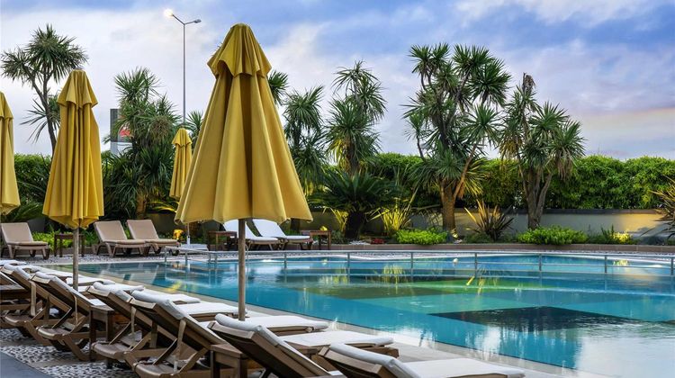 Novotel Istanbul Pool