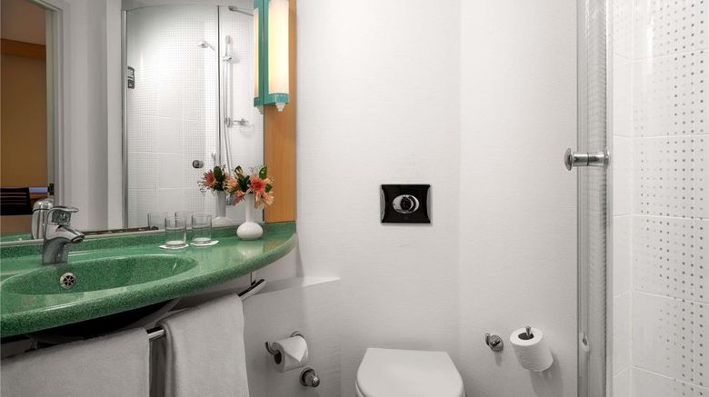 <b>Ibis Istanbul Room</b>. Images powered by <a href="https://iceportal.shijigroup.com/" title="IcePortal" target="_blank">IcePortal</a>.