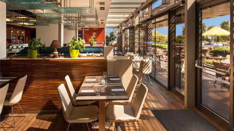 <b>Ibis Istanbul Restaurant</b>. Images powered by <a href="https://iceportal.shijigroup.com/" title="IcePortal" target="_blank">IcePortal</a>.