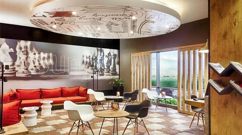 <b>Ibis Istanbul Restaurant</b>. Images powered by <a href="https://iceportal.shijigroup.com/" title="IcePortal" target="_blank">IcePortal</a>.