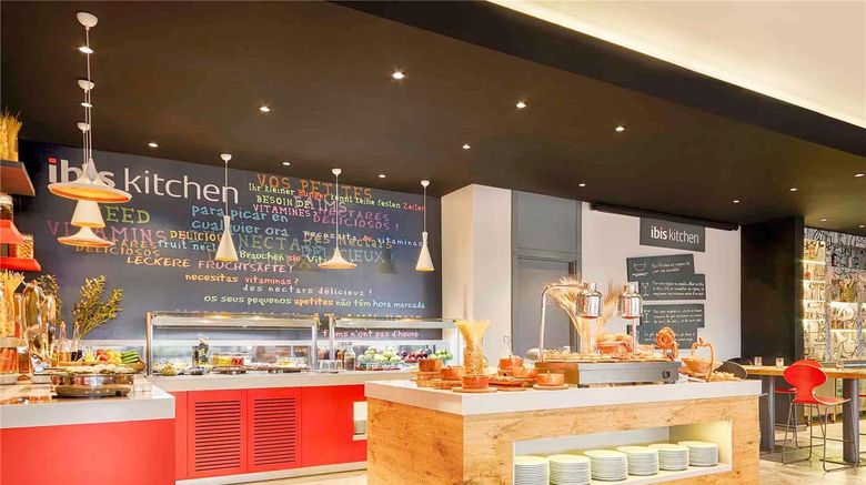 <b>Ibis Istanbul Restaurant</b>. Images powered by <a href="https://iceportal.shijigroup.com/" title="IcePortal" target="_blank">IcePortal</a>.