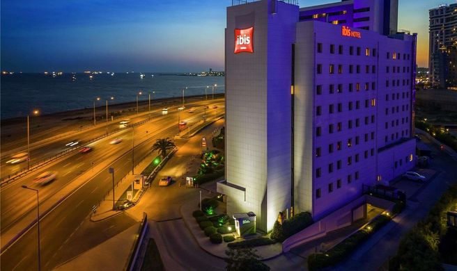 Ibis Istanbul Exterior