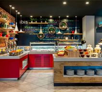 Ibis Istanbul Exterior