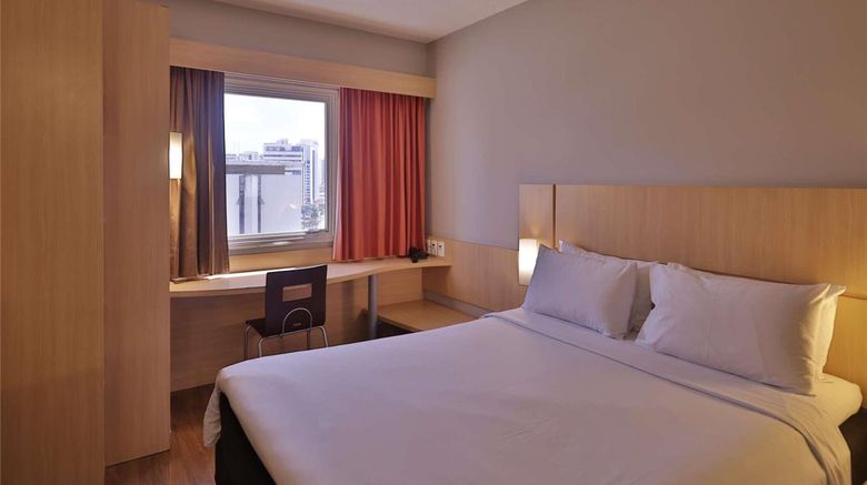 <b>Ibis Recife Room</b>. Images powered by <a href="https://iceportal.shijigroup.com/" title="IcePortal" target="_blank">IcePortal</a>.