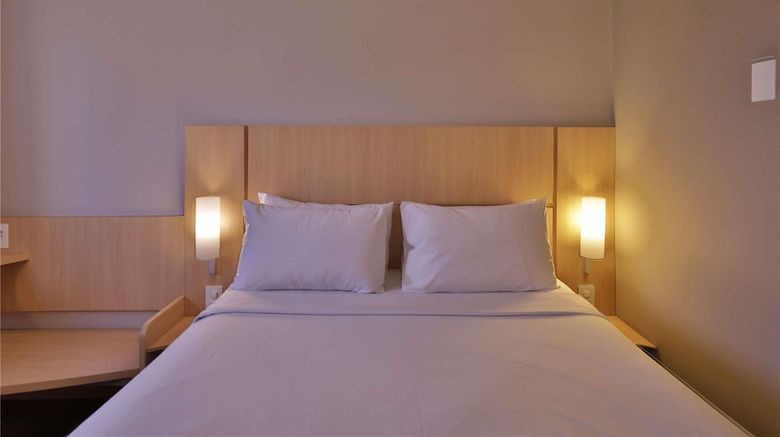 <b>Ibis Recife Room</b>. Images powered by <a href="https://iceportal.shijigroup.com/" title="IcePortal" target="_blank">IcePortal</a>.