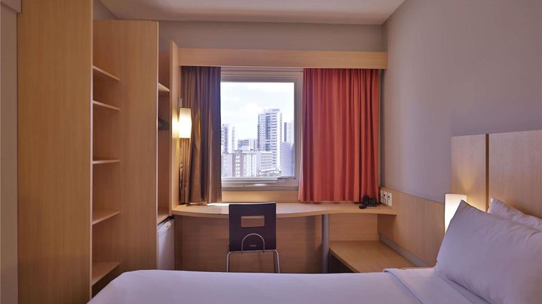 <b>Ibis Recife Room</b>. Images powered by <a href="https://iceportal.shijigroup.com/" title="IcePortal" target="_blank">IcePortal</a>.